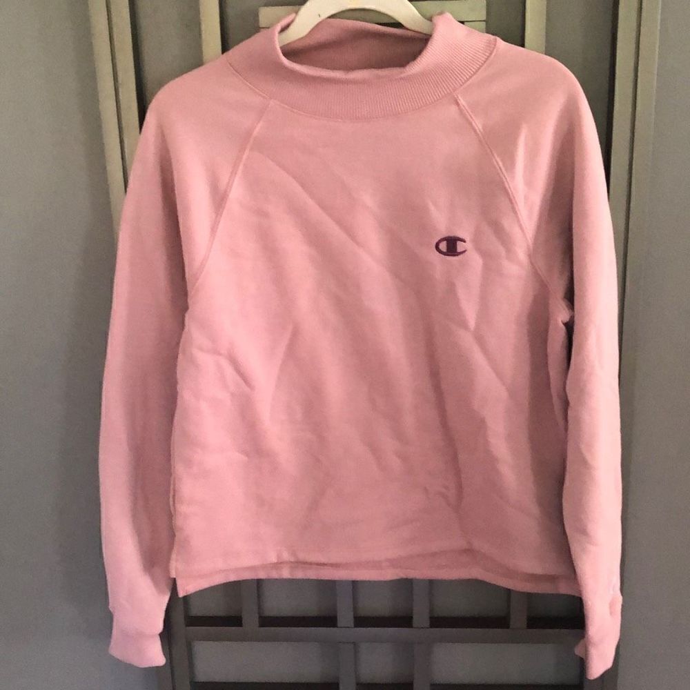 NWOT Champion, blush, pink mauve, mock, turtleneck, sweatshirt, cropped size sma